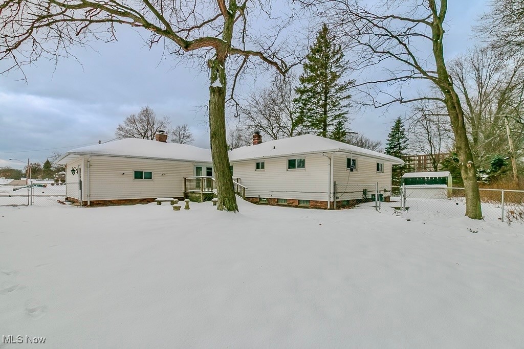 Larchmont Estate 03 - Residential