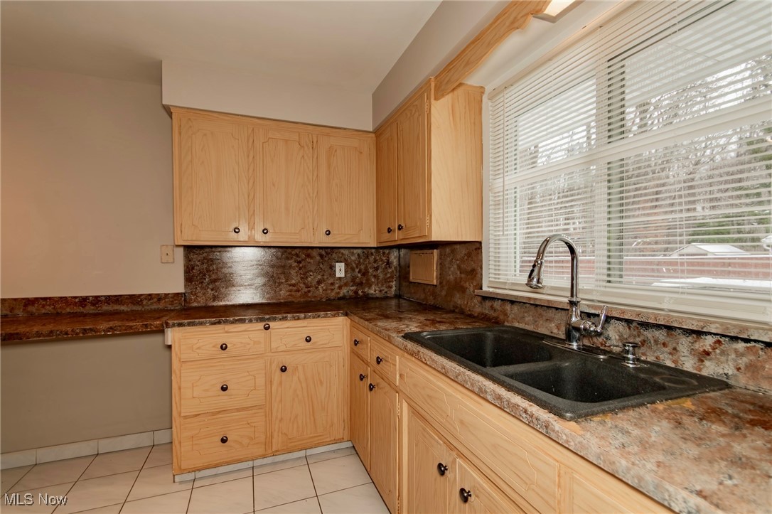 Larchmont Estate 03 - Residential