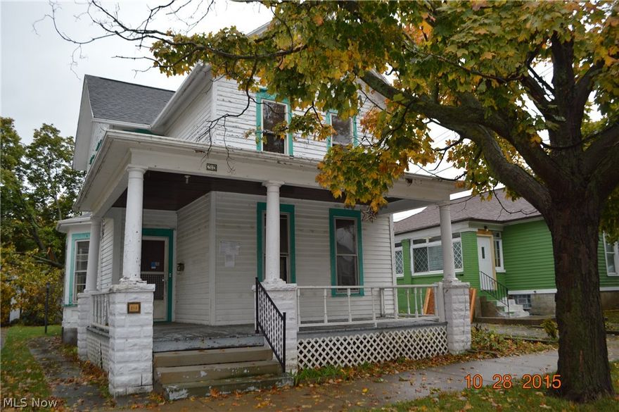 3/4 bedroom 1.5 bath home with charm. Interior features include; formal dining room, living room and family room, laundry room, 1/2 bath on first floor, some hardwood floors, some original natural wood work, fireplace and more! Exterior Features include; 1 car detached garage, large front porch, partially fenced back yard and More! Property is being sold AS-IS.