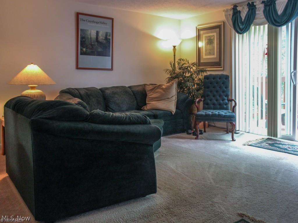 Woodland Lake Ph II - Residential Lease