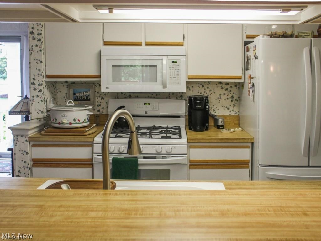 Woodland Lake Ph II - Residential Lease