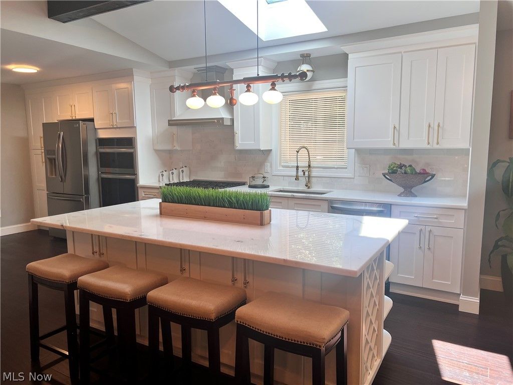 Photo of 704 Echo Drive, Gates Mills, OH 44040 (MLS # 5205783)