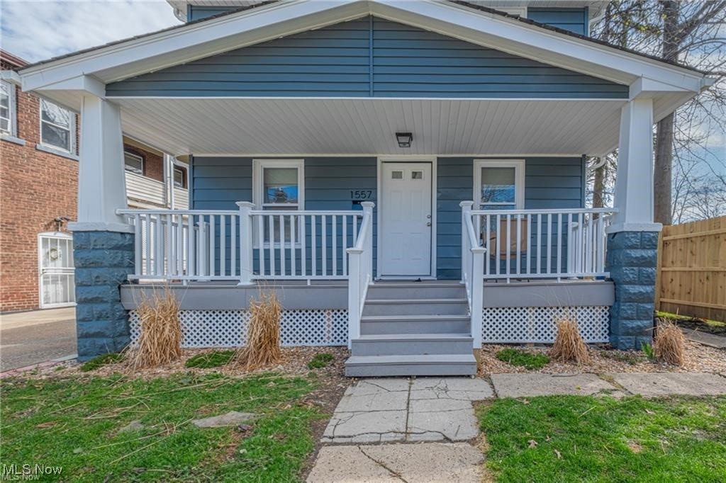 1557 Newman Avenue, Lakewood, Ohio image 2