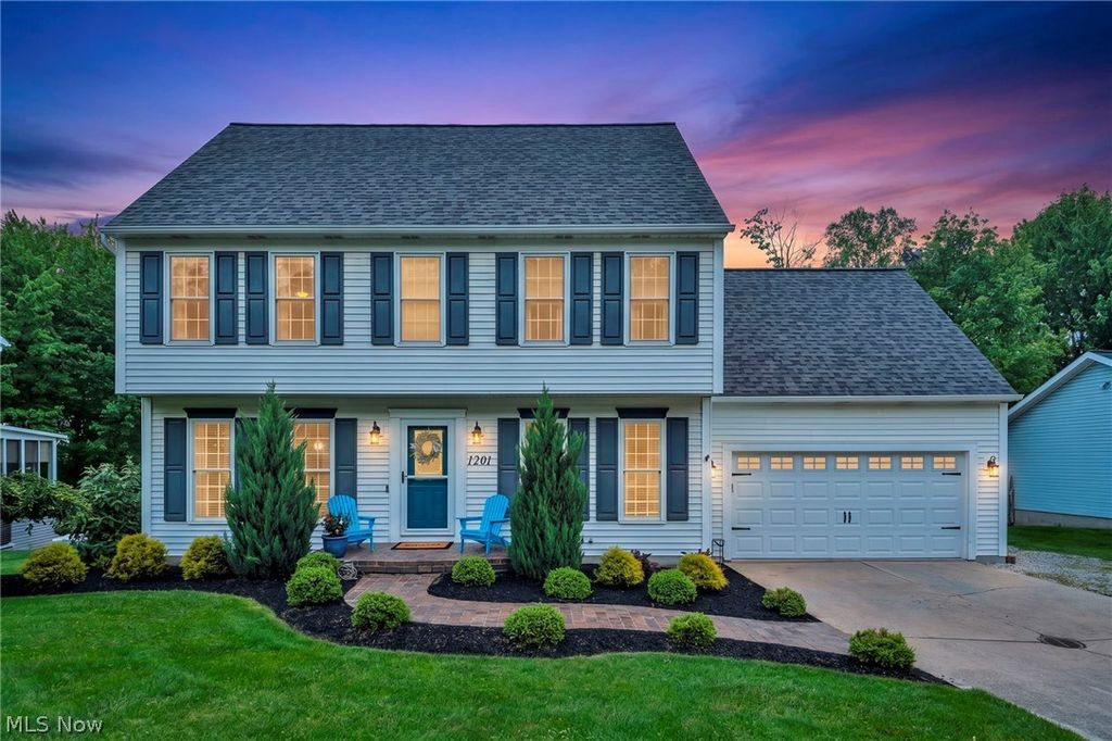 Photo of 1201 Waldo Way, Twinsburg, OH 44087 (MLS # 5201028)