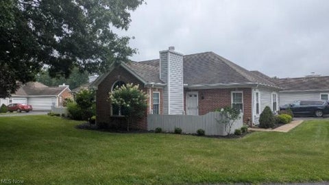 Condo For Sale - 50 Stratford Green Drive #4<br/> Canfield, OH 44406