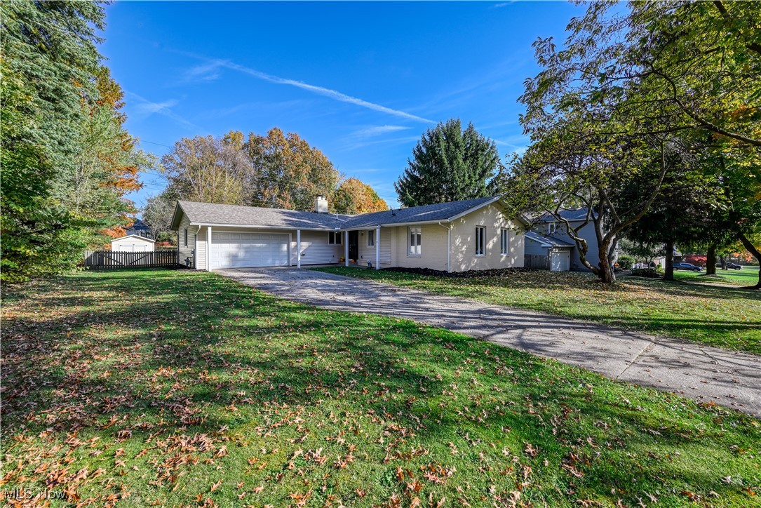 1965 Pineview Drive, Kent, Ohio image 4