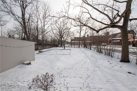 Tiny photo for 41 W 5th Avenue, Berea, OH 44017 (MLS # 5180073)