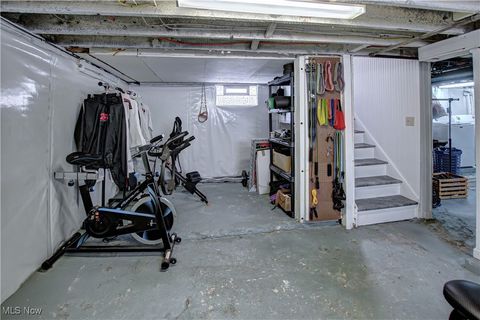 Tiny photo for 41 W 5th Avenue, Berea, OH 44017 (MLS # 5180073)