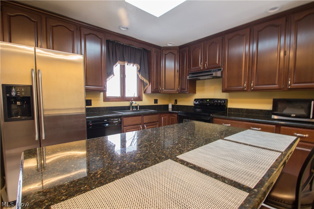 Halle Estates - Residential