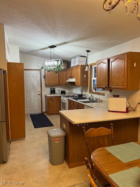 Country Club Estates - Residential