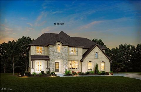 5070 Neptune Drive Solon OH 44139