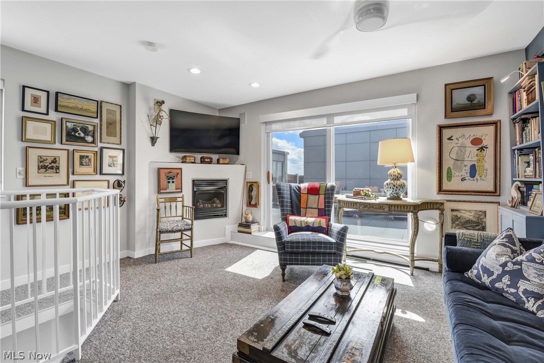 Carroll Ave Condo - Residential