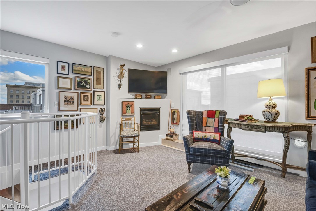 Carroll Ave Condo - Residential