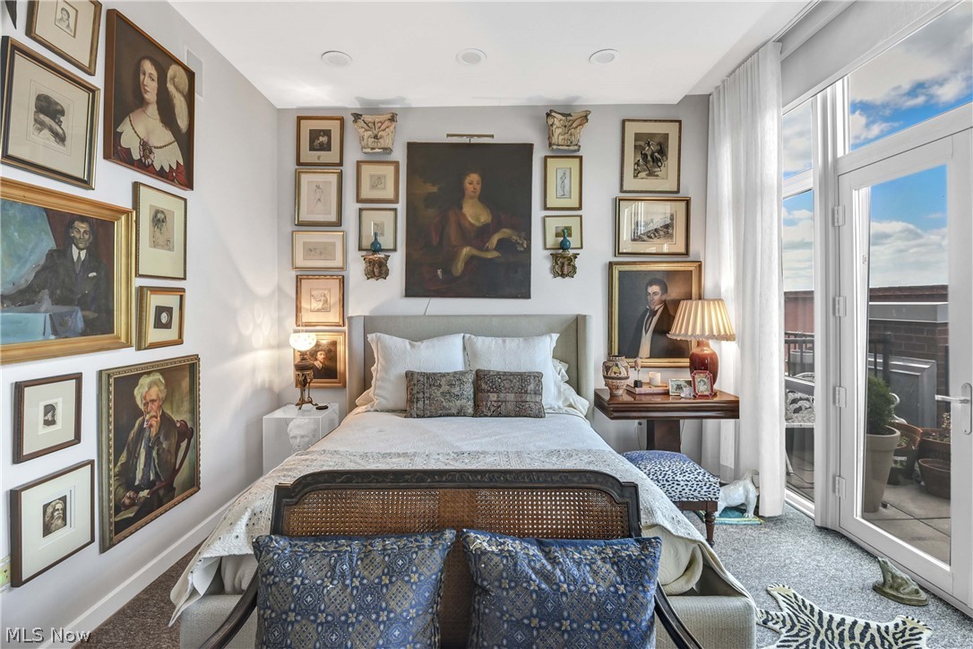 Carroll Ave Condo - Residential