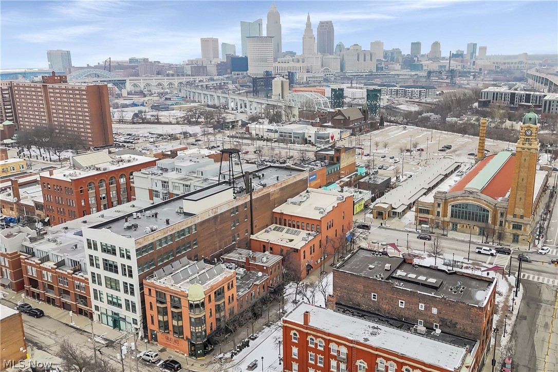 Carroll Ave Condo - Residential