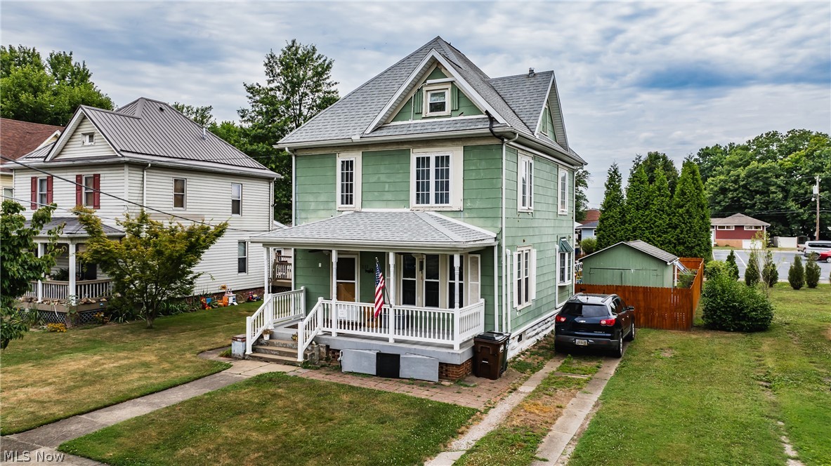 213 Elm Street, Belpre, Ohio image 1