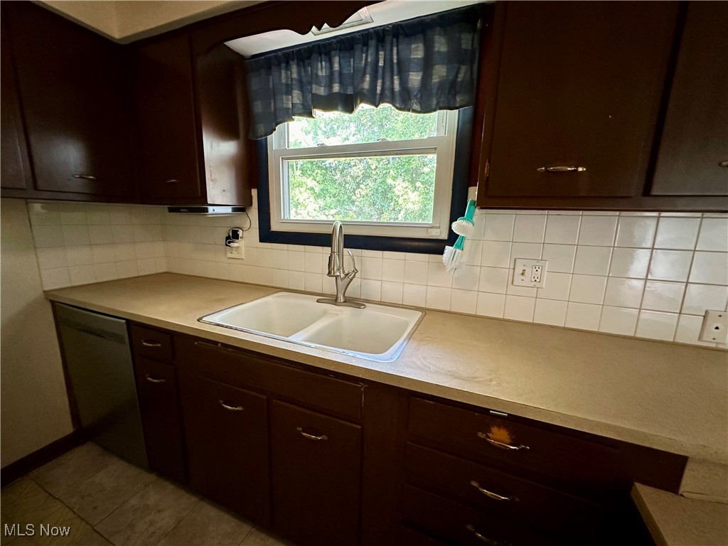 Liberty Manor 02 - Residential