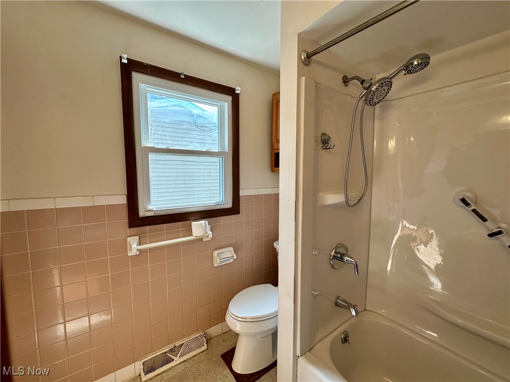 Liberty Manor 02 - Residential