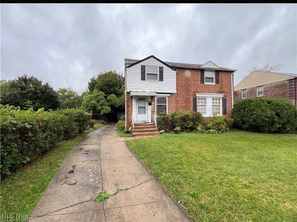 Photo of 3420 Westbury Road, Shaker Heights, OH 44120 (MLS # 5179306)