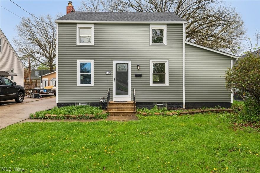 Step into your dream home with this stunning, newly updated 3-bedroom Colonial! From the moment you arrive, you'll be captivated by the fresh, modern exterior featuring brand-new siding and a new roof. Inside, you'll find new flooring that flows seamlessly throughout the home, leading you to an updated kitchen complete with all appliances. The backyard is an entertainer paradise, boasting a fully fenced-in yard for privacy and a fantastic back patio with a built-in bar, perfect for hosting gatherings with friends and family. Conveniently located near shopping, dining, the turnpike and highways. This home offers the perfect blend of comfort and convenience.