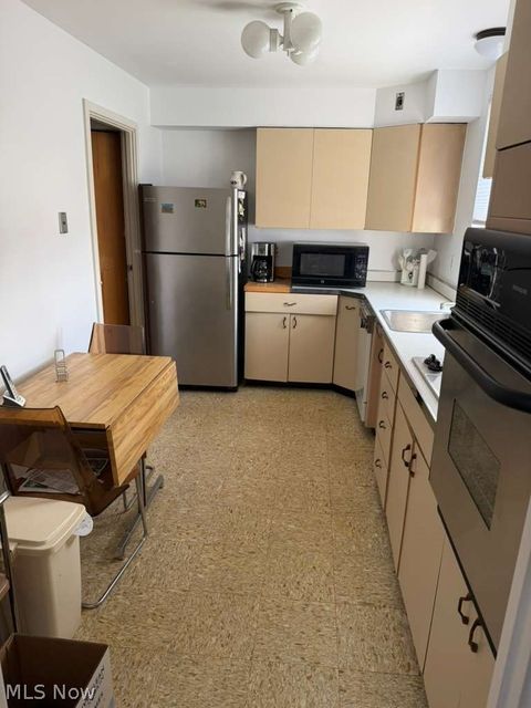 Tiny photo for 16100 Van Aken Boulevard #308, Shaker Heights, OH 44120 (MLS # 5202367)