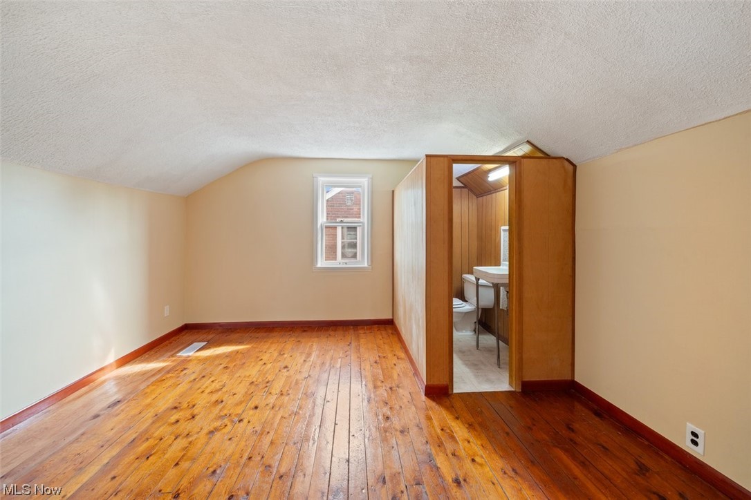 Ridgewood 02 - Residential