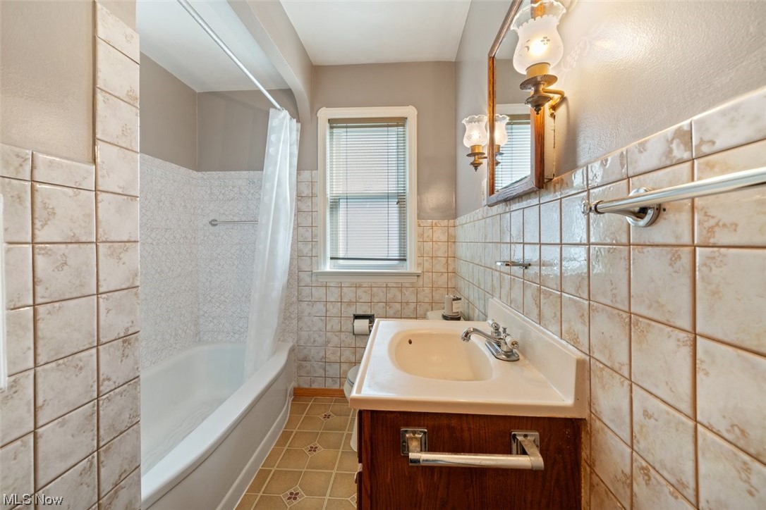 Ridgewood 02 - Residential