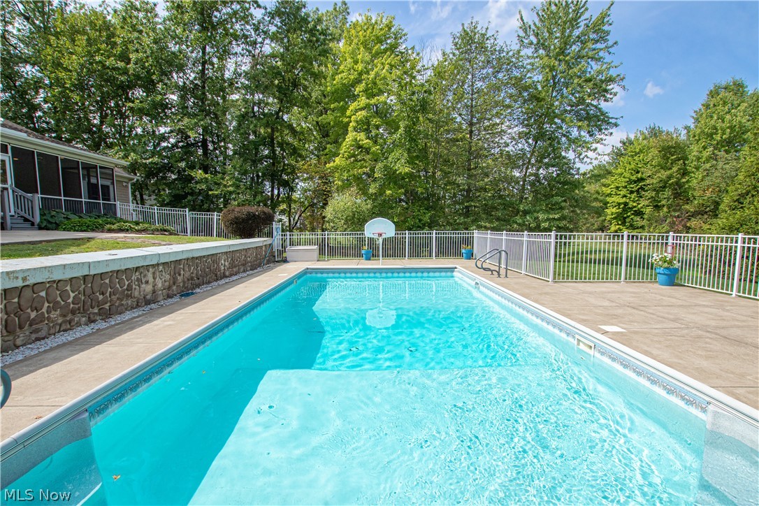 Crown Pointe Estates - Residential