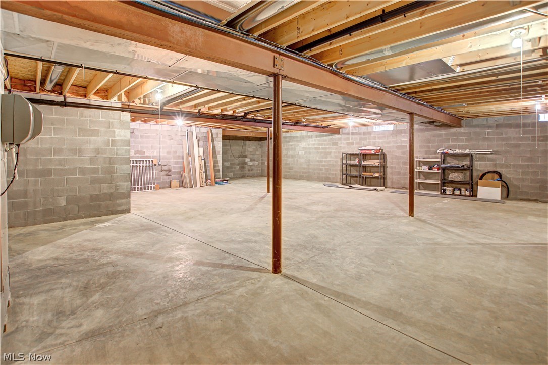 Crown Pointe Estates - Residential