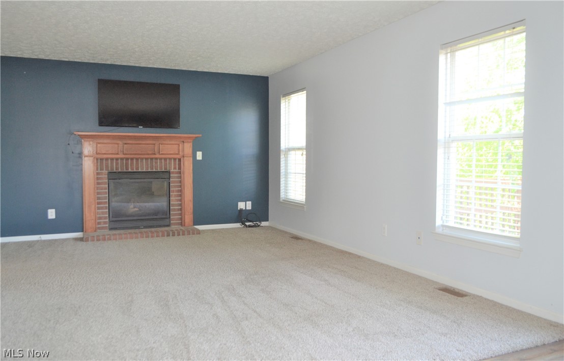 Overlook Condo/Pleasant Lakes - Residential