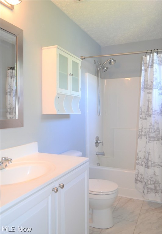 Overlook Condo/Pleasant Lakes - Residential