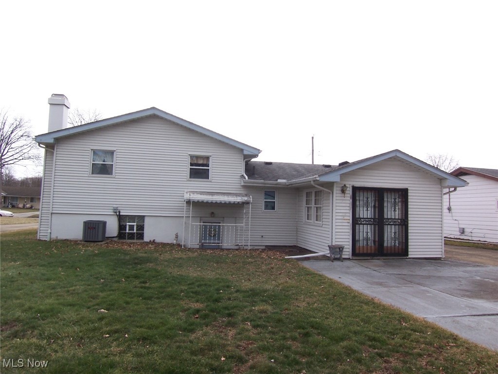 2127 E 39th Street, Lorain, Ohio image 3
