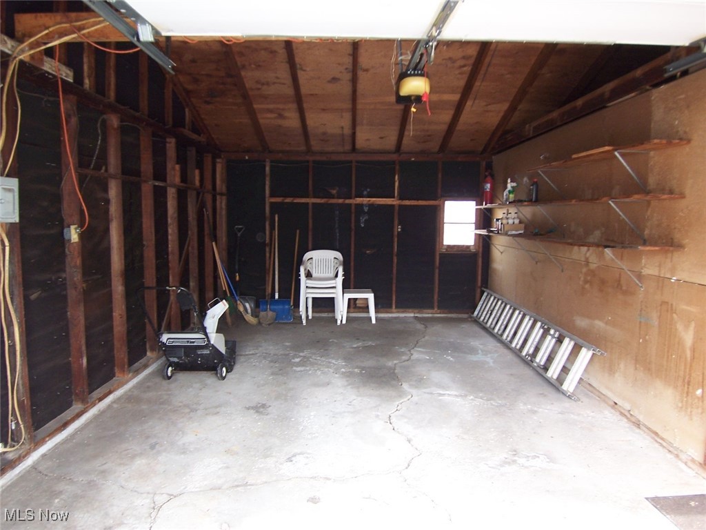 2127 E 39th Street, Lorain, Ohio image 31