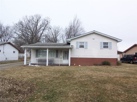 2127 E 39th Street, Lorain, OH 44055 - #: 5105056