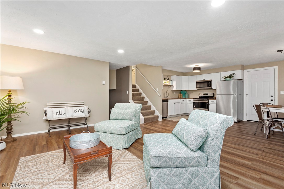 Center Rdg Heights - Residential