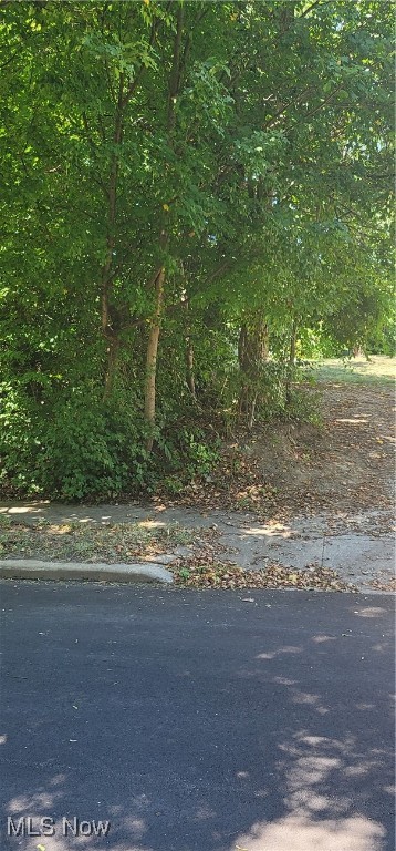 Lot for Sale in Goodyear Heights.