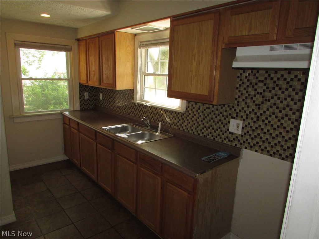 Shaker/Lee - Residential