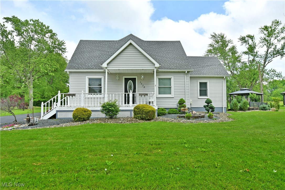 1735 Pleasant Valley Road, Girard, Ohio image 1