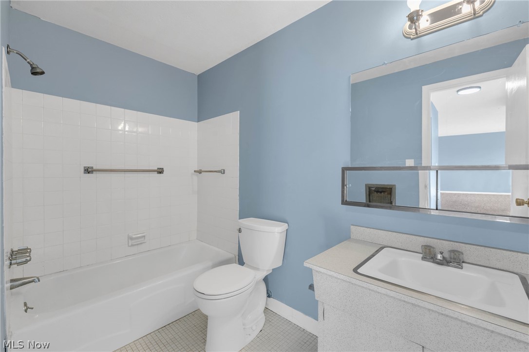 Waverly House Condo - Residential