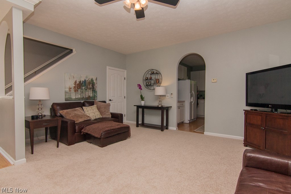 Falls Pointe Clstr Ph 01-B3b - Residential