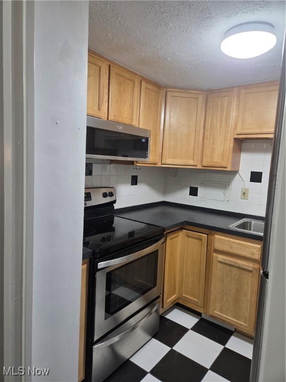 Shaker Club - Residential