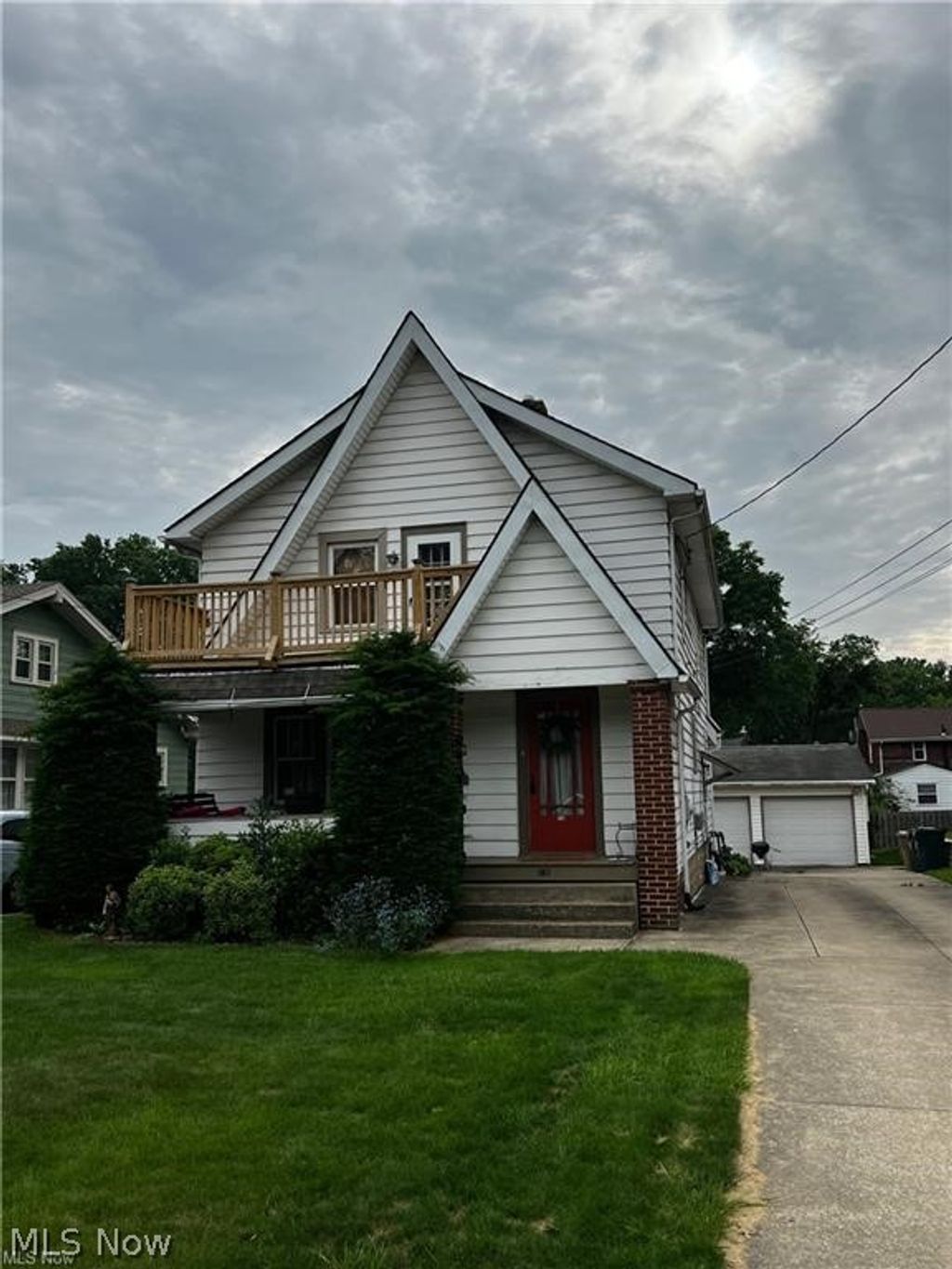 Photo of 1736 17th Street, Cuyahoga Falls, OH 44223 (MLS # 5195162)