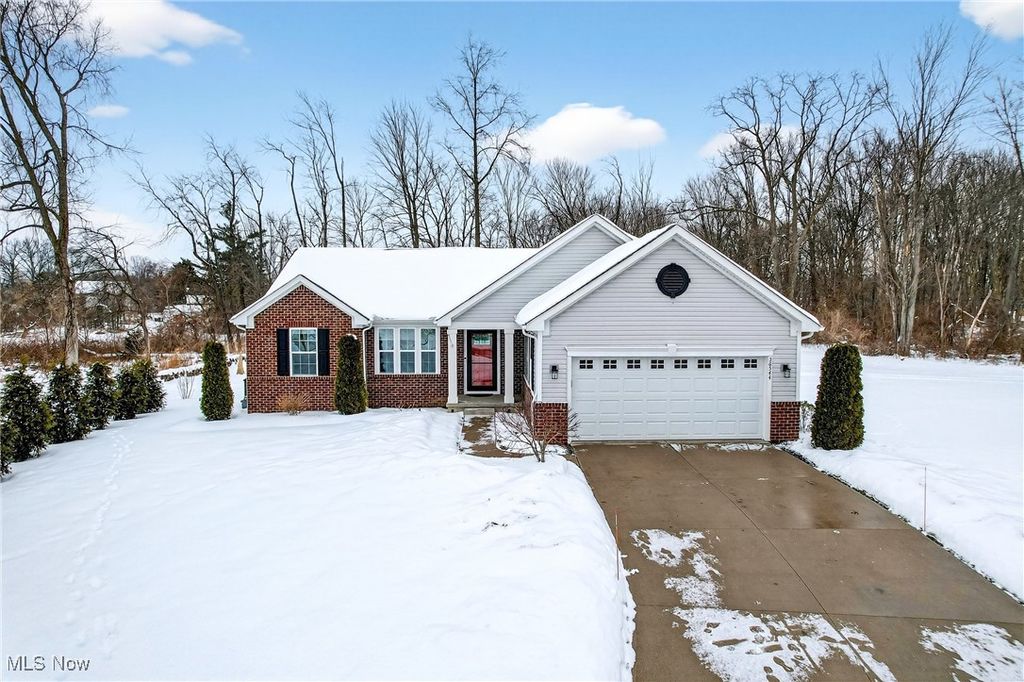 Photo of 36544 Annie Lane, North Ridgeville, OH 44039 (MLS # 5185077)