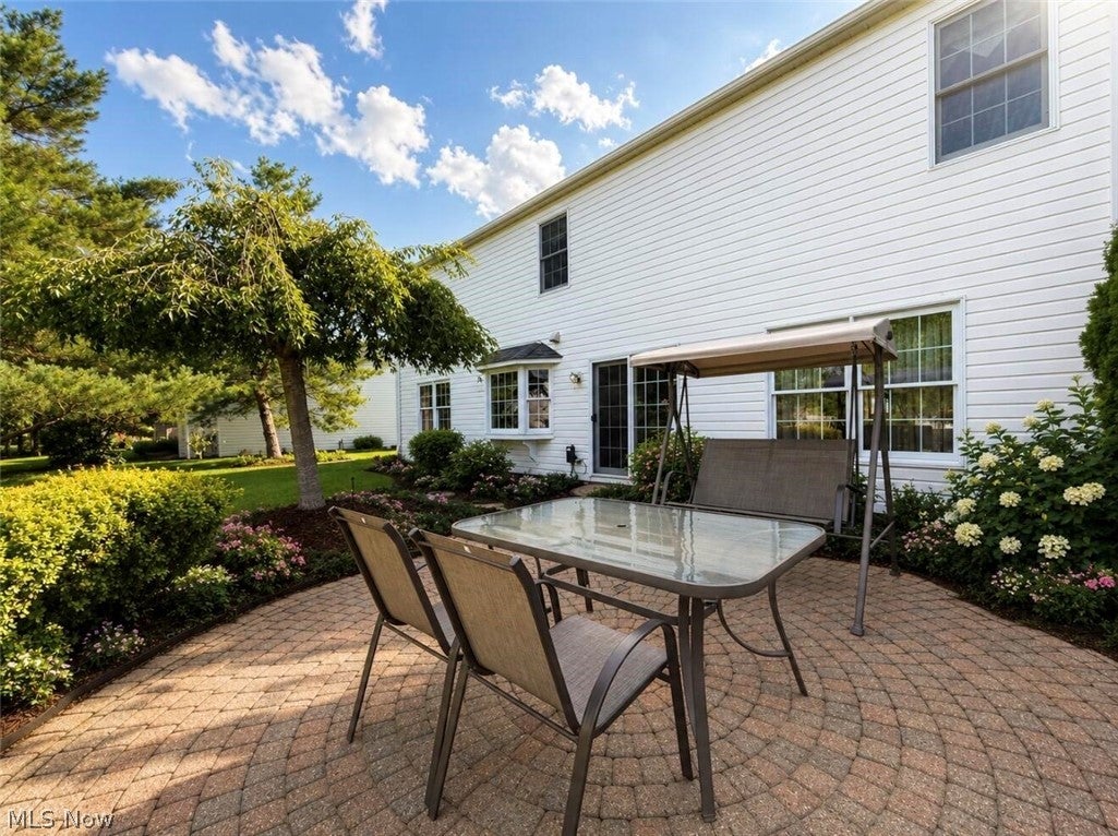 22420 Woodfield Trail
