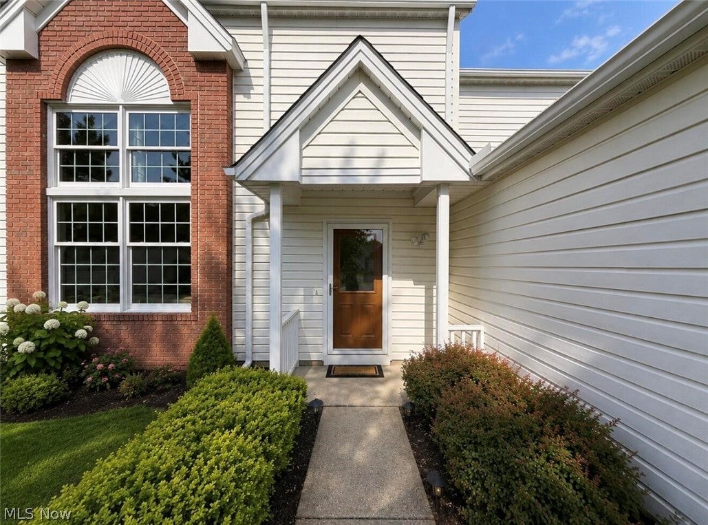 22420 Woodfield Trail