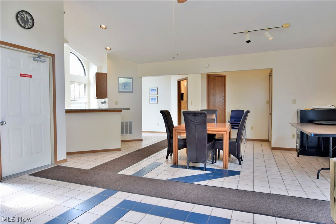 North Woods Condo - Residential