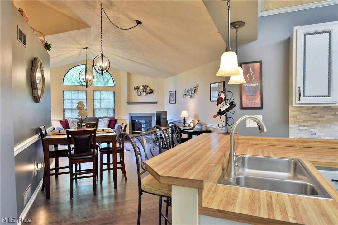 North Woods Condo - Residential