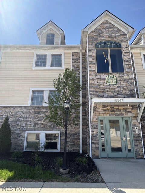 Photo for 5547 Beavercrest Drive 209