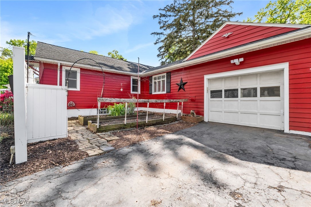 230 Sunset Road, Avon Lake, Ohio image 33