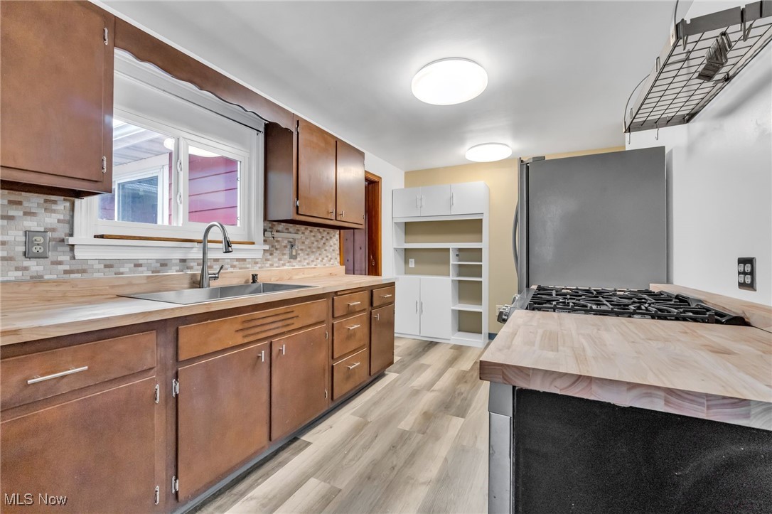 230 Sunset Road, Avon Lake, Ohio image 11